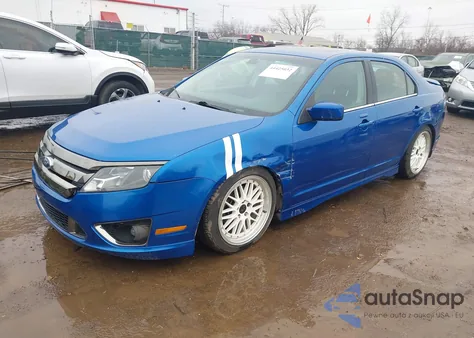 2012 Ford Fusion Sport z USA, uszkodzony, nr VIN 3FAHP0KC4CR168949